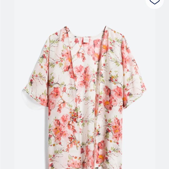 Kaileigh Tops - Beautiful floral kimono